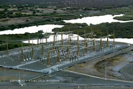 Image du Maroc Professionnelle de  Barrage Al Wahda deuxième plus grand barrage d'Afrique après Le haut barrage d'Assouan d'Egypte, but de l'ouvrage production d'électricité, irrigation et protection contre les crues, Jeudi 8 septembre 2005. (Photo / Abdeljalil Bounhar) 